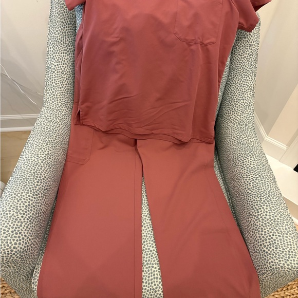 Figs mauve set - Picture 3 of 5